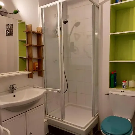 A L'ocean Au Dessus Des Pins Apartment *